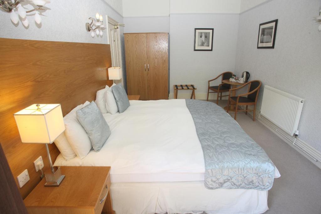 Cliff Lawn Hotel Leeds (West Yorkshire) Phòng bức ảnh